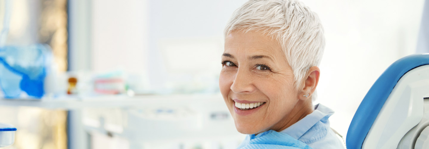 IzziDentalCare-1057915180